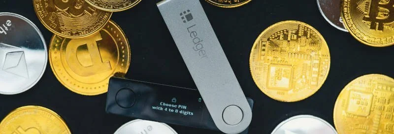 ledger hardware wallet with bitcoin coins